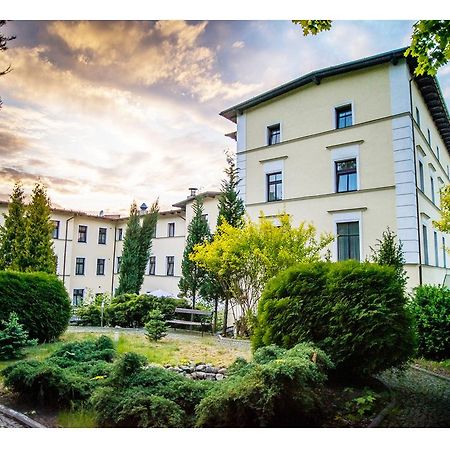 Hotel Fenix 옐레니아구라 외부 사진